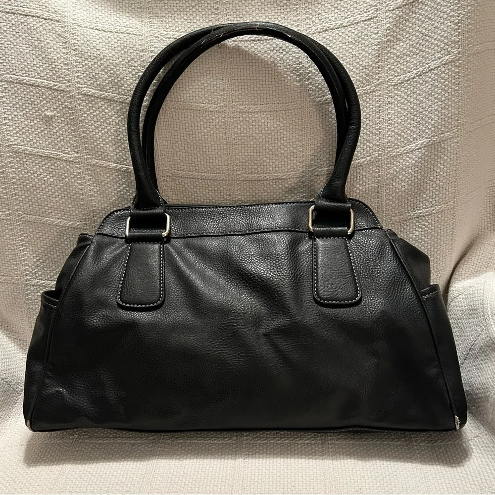 LIZ CLAIBORNE Black Handbag